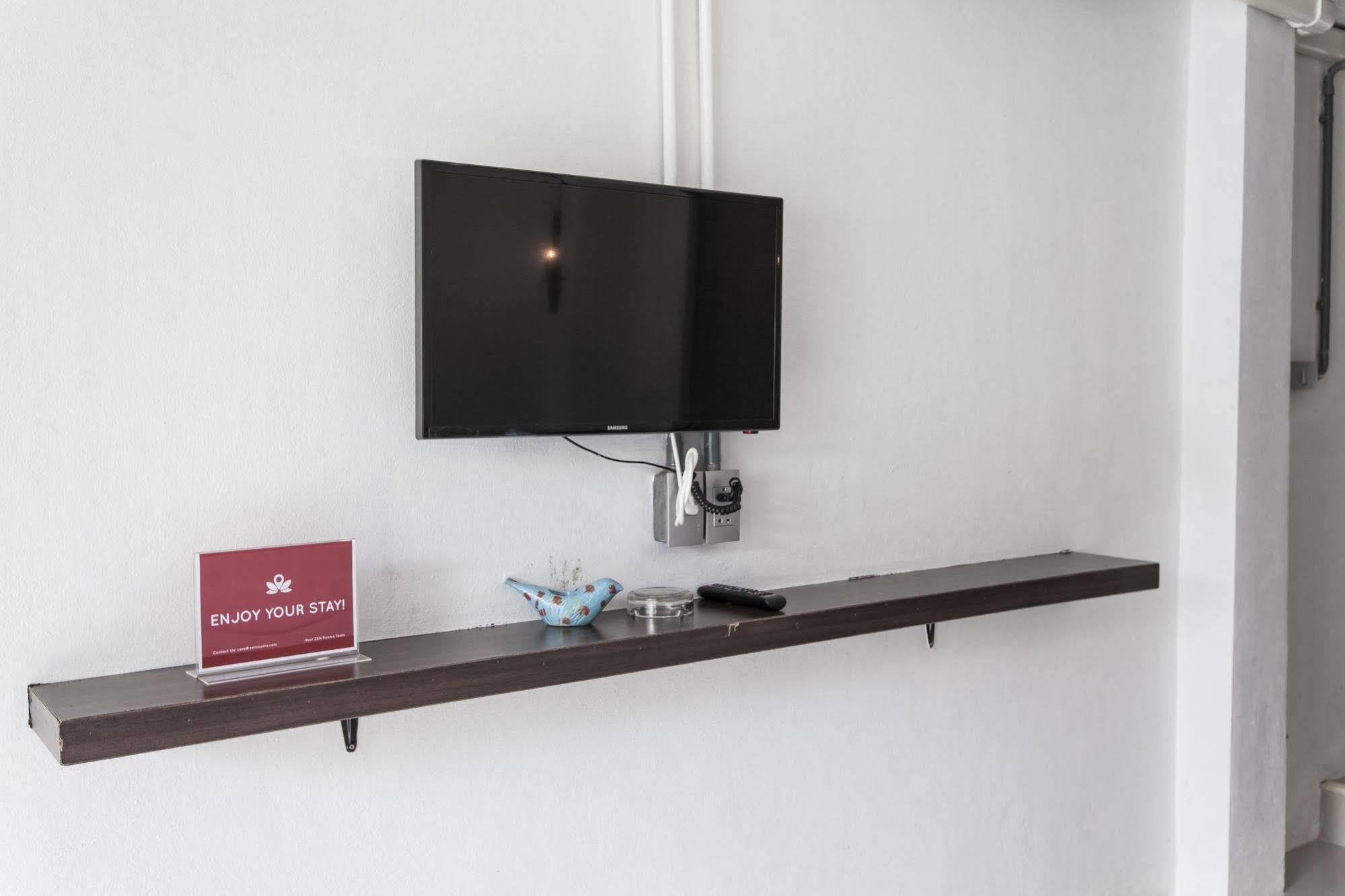 Zen Rooms Basic Nanai Phuket Patong Bagian luar foto