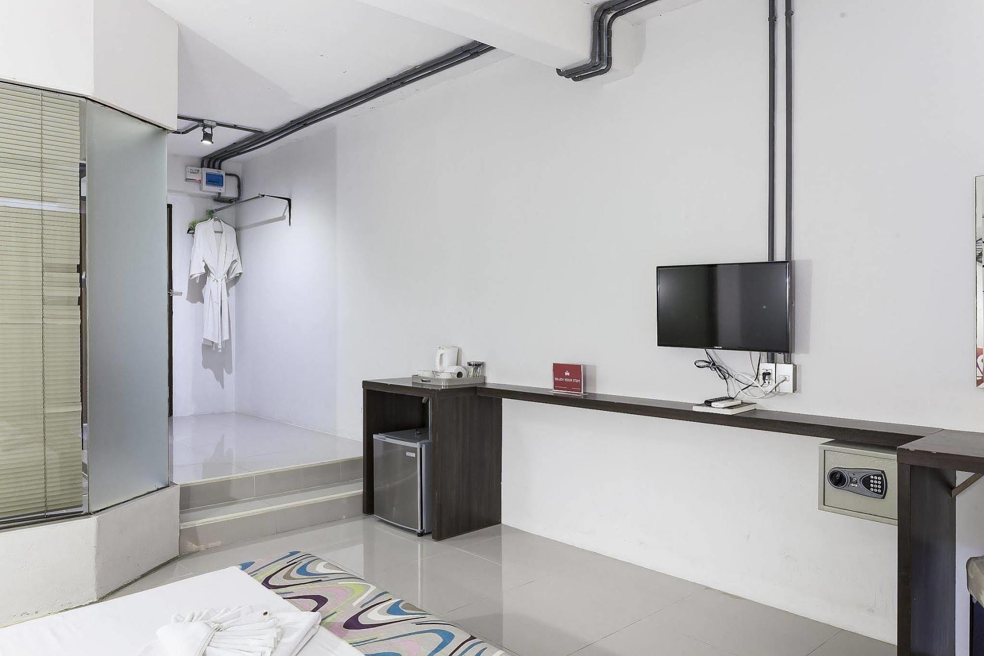 Zen Rooms Basic Nanai Phuket Patong Bagian luar foto